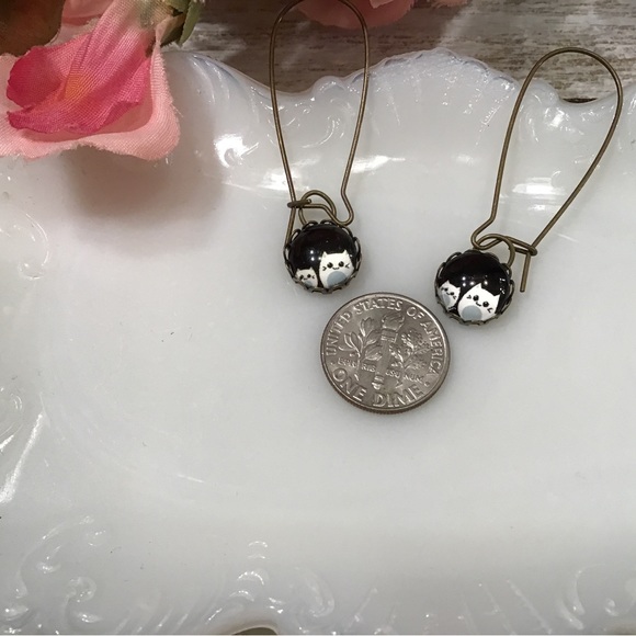Cat Earrings - Picture 4 of 10